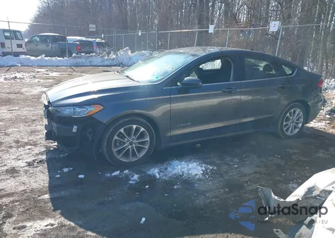 2019 Ford Fusion Hybrid Se z USA, uszkodzony, nr VIN 3FA6P0LU2KR157476